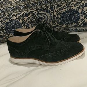 Black suede casual oxfords